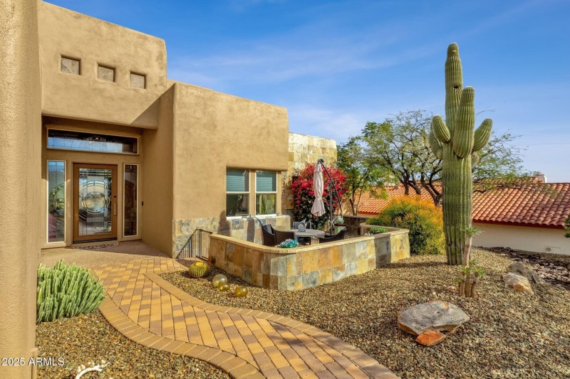 004_Front Walkway And Patio