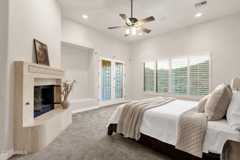 026_Primary Suite Entry