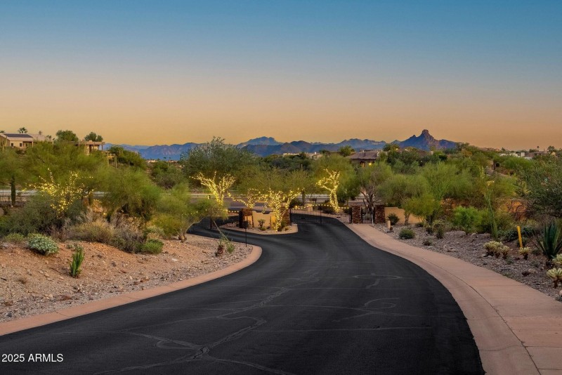 061_Community Entry Twilight