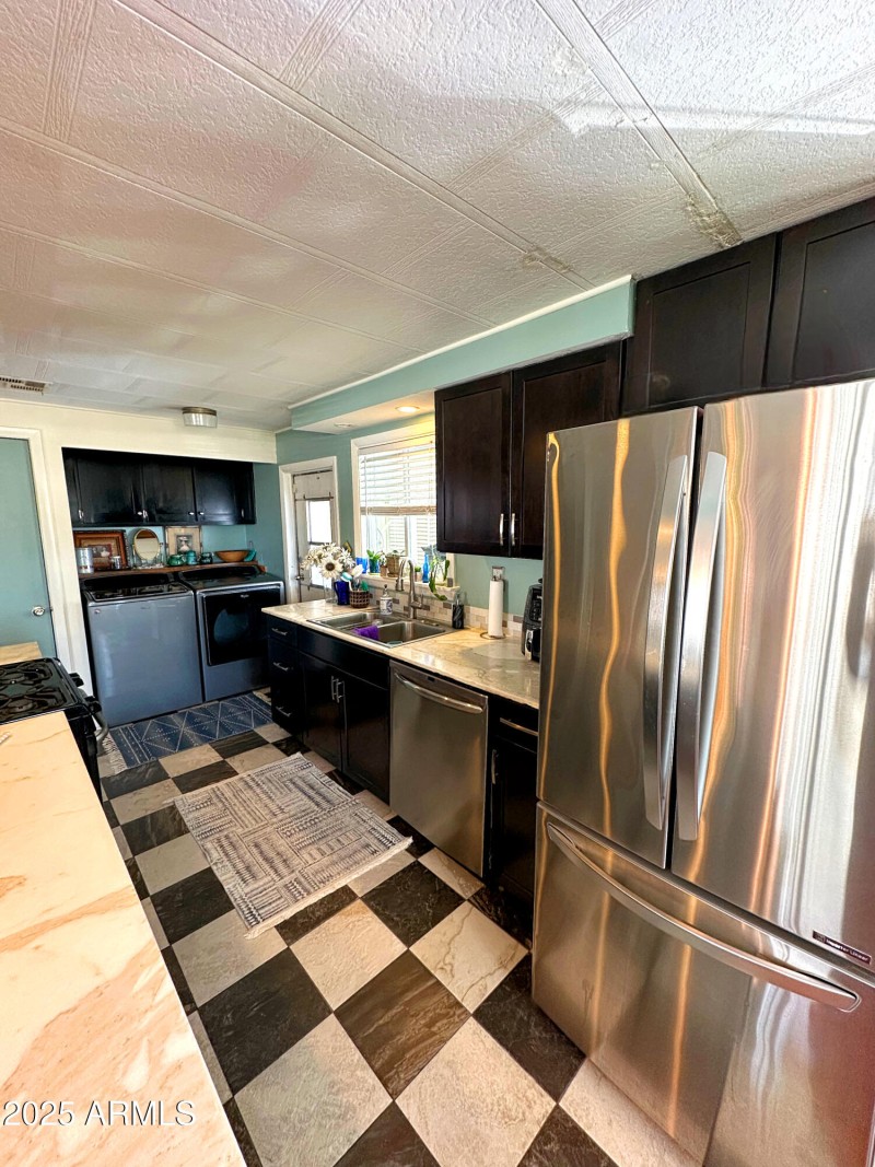 5F3191C4-ACCE-45F8-BB07-6B3FF1407882