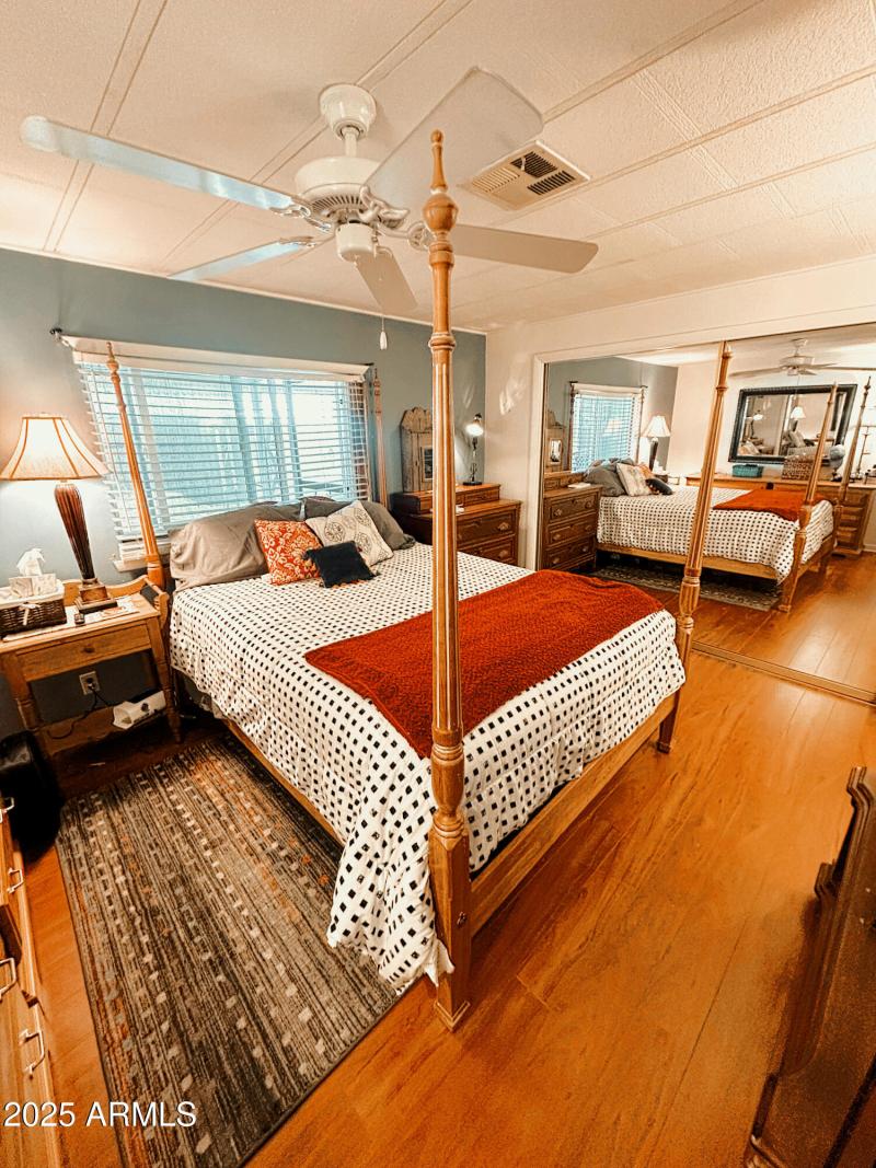 A7D86F61-497D-427D-922E-6A93DC8D49DB