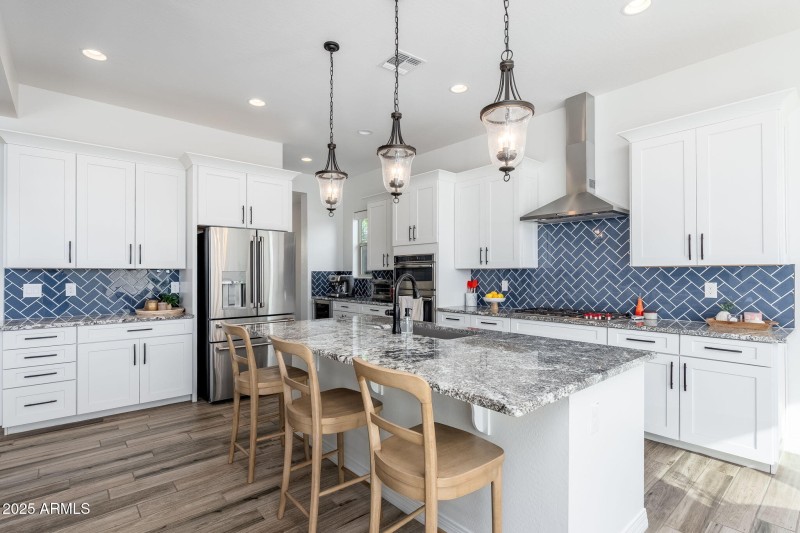 13833 W Bloomington St - 17