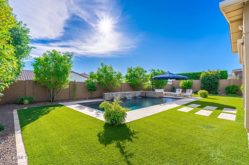 13833 W Bloomington St - 56