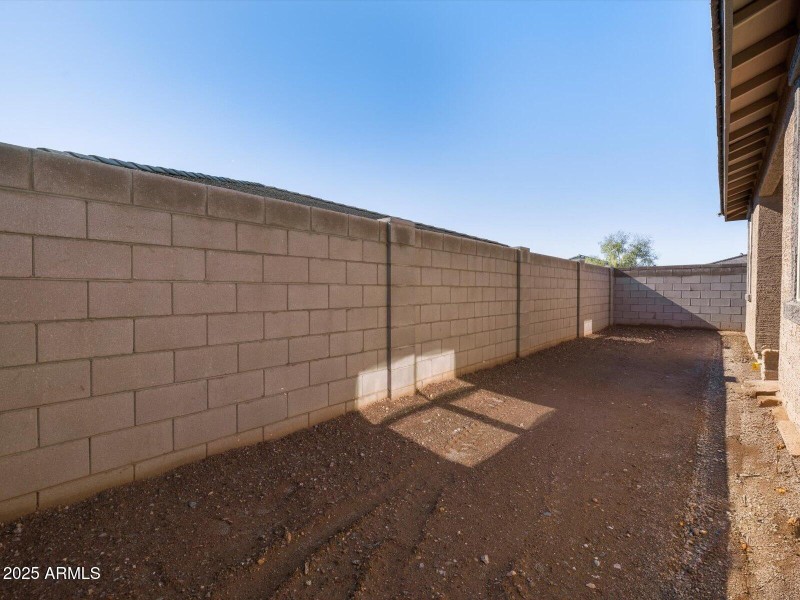 16035 W BRONCO Trail