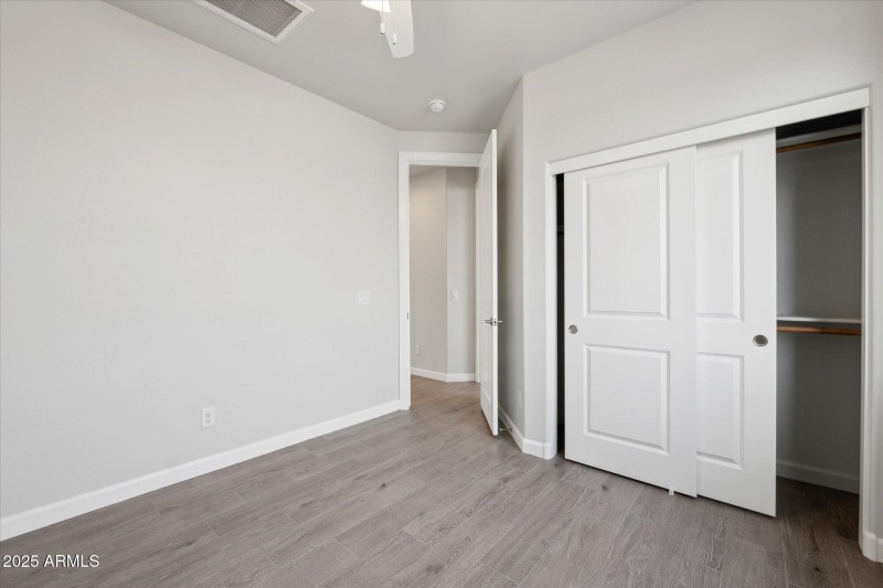 1,658 Bedroom 2 - 2 192