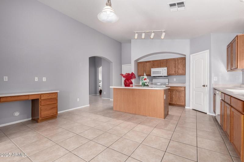 8 - Kitchen/Dining