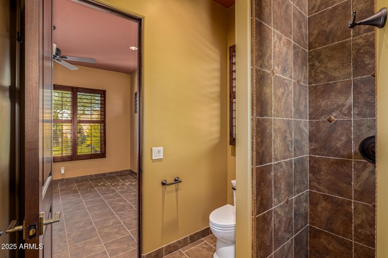 81-Calle Buena Vista