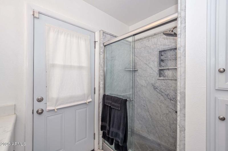 2nd Bedroom Ensuite2