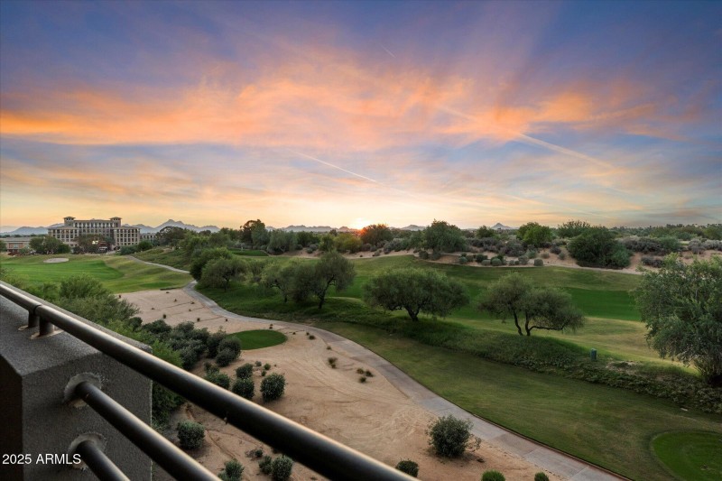 Views of Westin Kierland Fairway