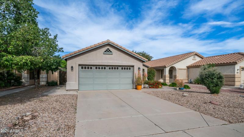 882 E Baylor Ln Exterior Photos-4