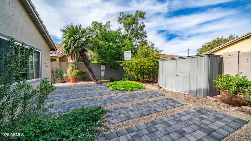 882 E Baylor Ln Exterior Photos-8