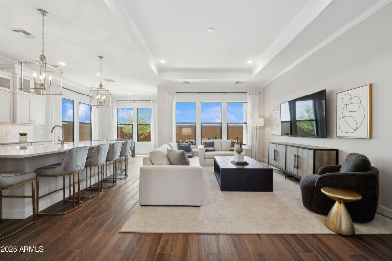 154698_Edgewood Estates_Kitchen and Grea