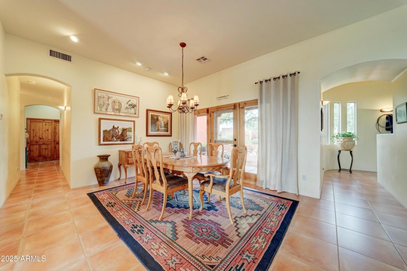 5098 E Fourth Ave-14