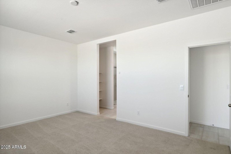 20251028204426825863000000-o