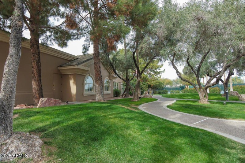 FRONT ENTRANCE TO THE FITNESS CENTER