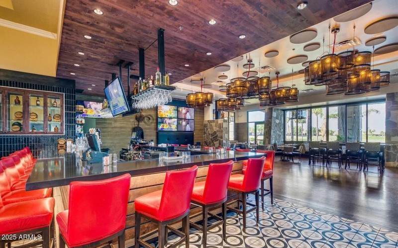 Oakwood Country Club, Stone and Barrel b