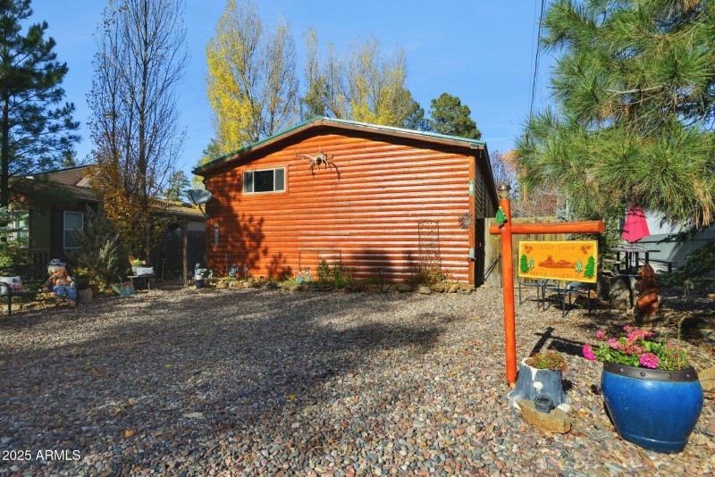 28-web-or-mls-1220-caribou-rd