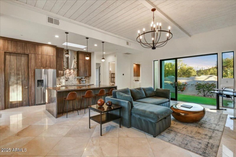 LIVING ROOM - GUEST HOUSE