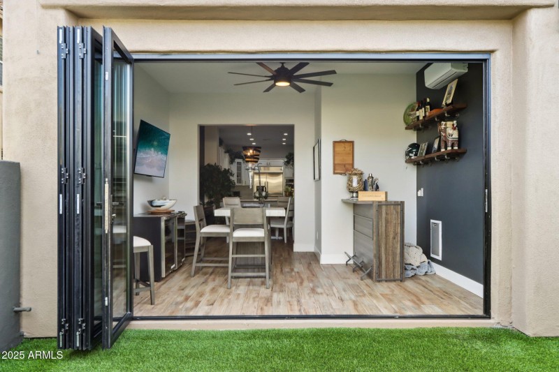 48-web-or-mls-E North Ln-L2711-046