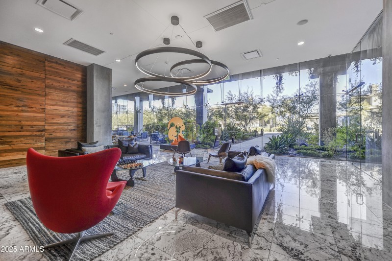 7120 Optima Kierland Lobby