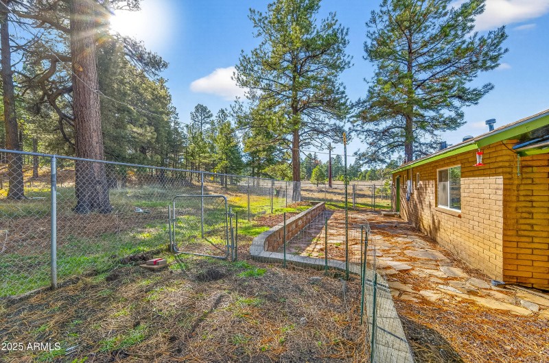 2283-chisholm-trail-flagstaff-az-usa-022
