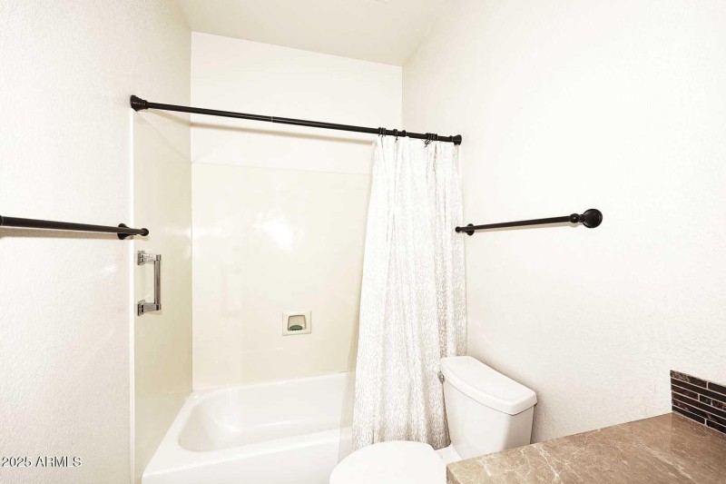 Hall Bath-Tub