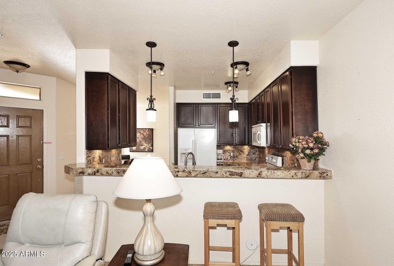 Kitchen-Bar
