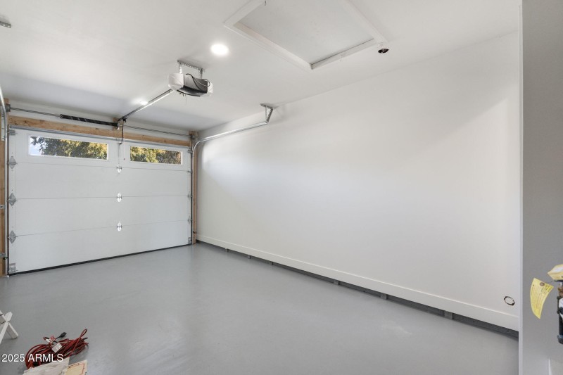 39-web-or-mls-DSC07193 copy_3615 E Clare