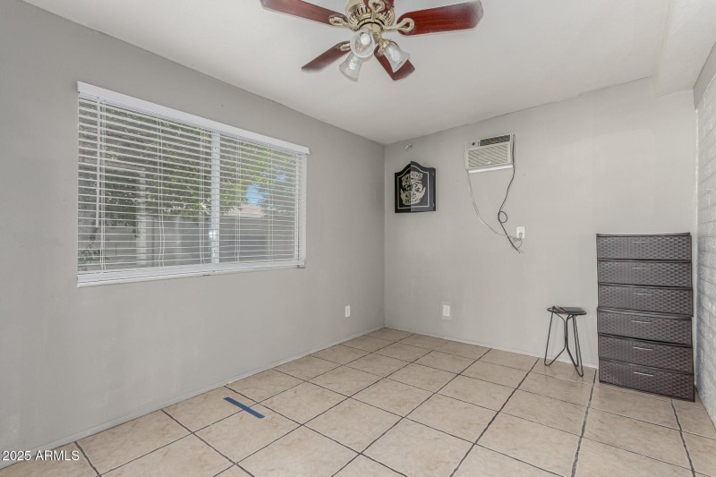 18 - Royal Palm 3836