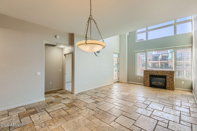 17 W Vernon Ave Unit 615 - Web Quality -