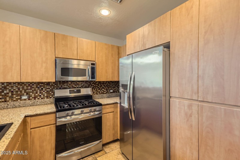 17 W Vernon Ave Unit 615 - Web Quality -