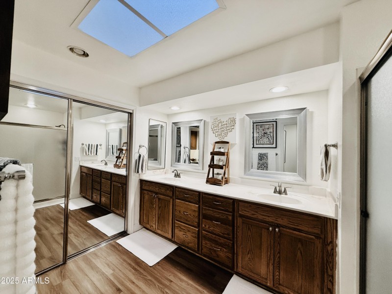 Double Sinks and Walk In Closet