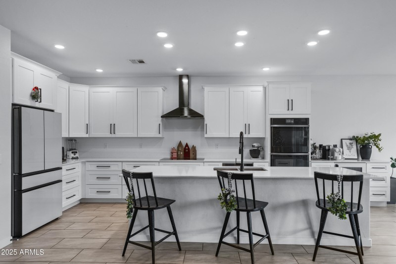 1170 E Meadowridge Dr-16