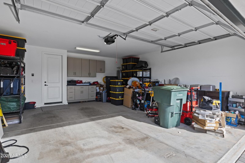 1170 E Meadowridge Dr-35