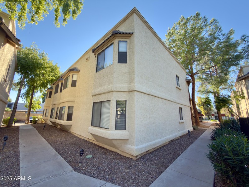 925 S. Longmore Dr. #109 - 3