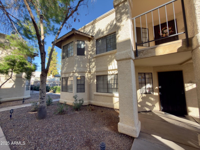 925 S. Longmore Dr. #109 - 6