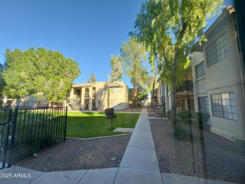 925 S. Longmore Dr. #109 - 36