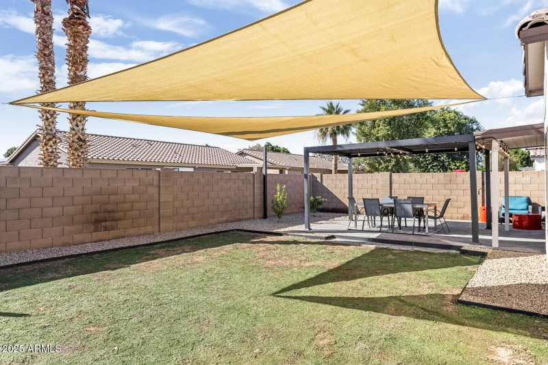 14011 W Port Royale Ln Surprise - 340