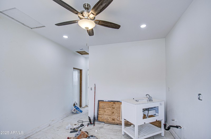 Castia 2-Living Room 2