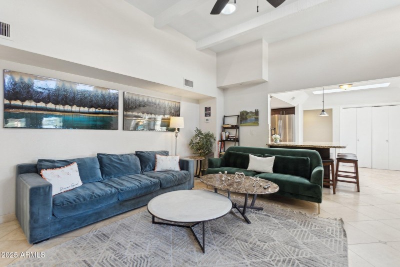 7-web-or-mls-9748-e-becker-ln