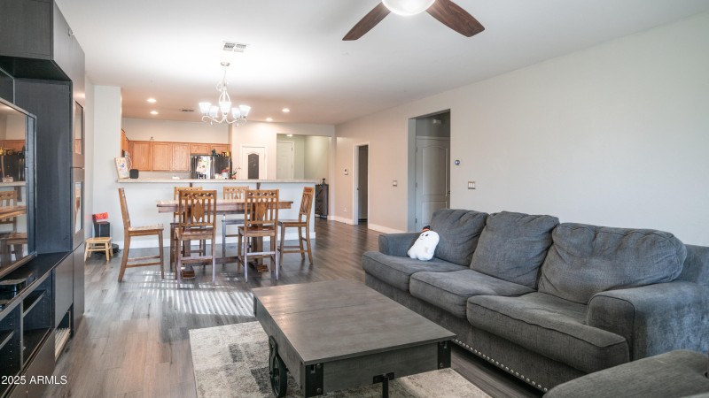 23614 W Chicksaw St-16