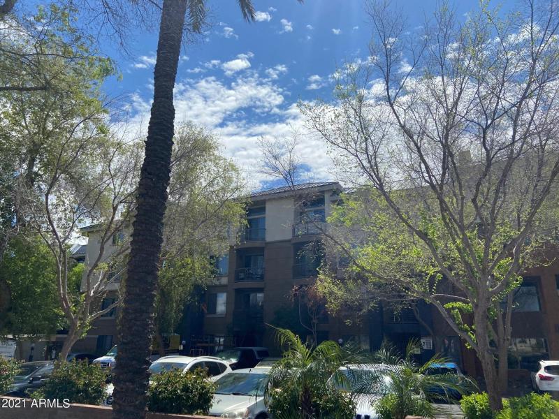 COMMUNITY FRONTAGE 2