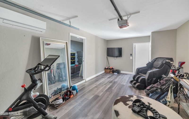 Versatile Bonus Room Space