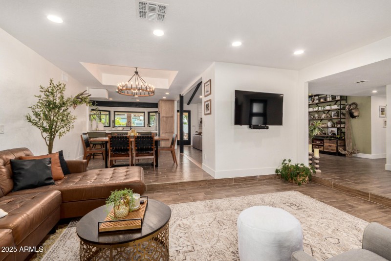 06 - 2107 N Sossaman Rd, Mesa 85207