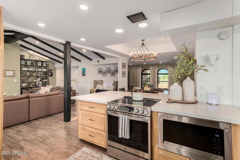 16 - 2107 N Sossaman Rd, Mesa 85207