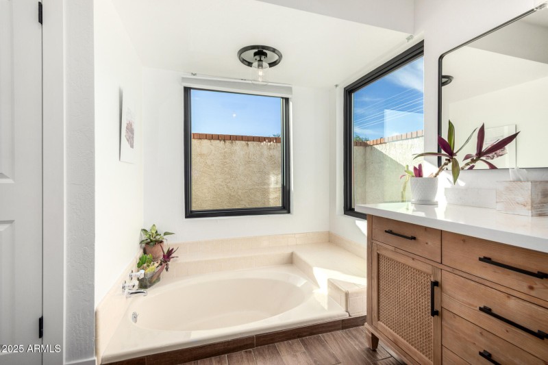 25 - 2107 N Sossaman Rd, Mesa 85207