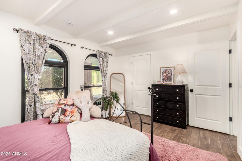 27 - 2107 N Sossaman Rd, Mesa 85207