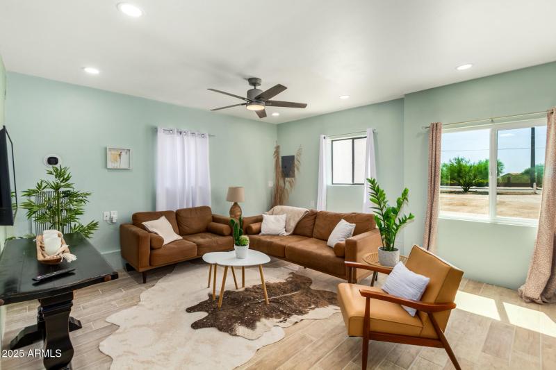 41- Guest- 2107 N Sossaman Rd, Mesa