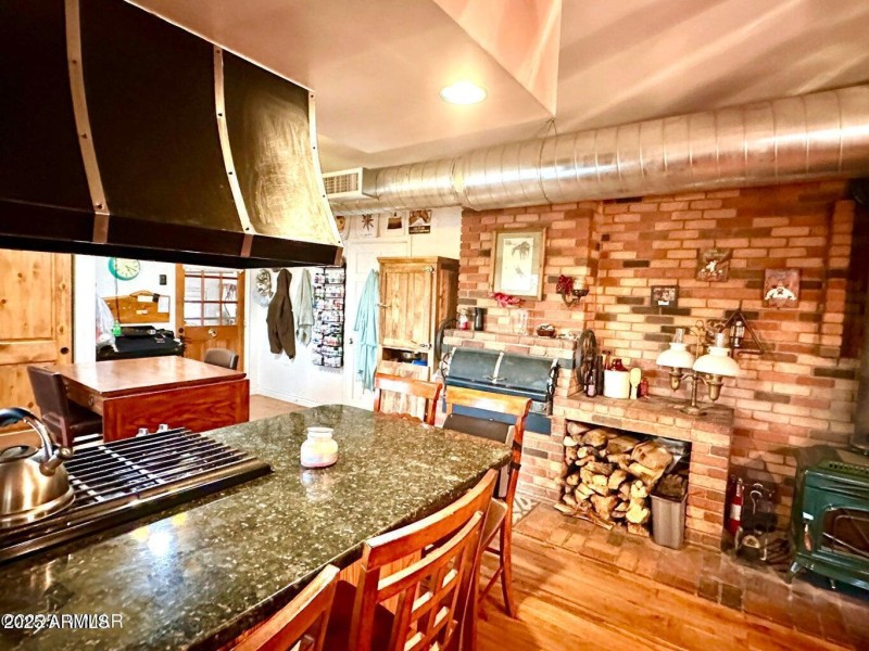 BEAUTIFUL BRICK WORK THROUGHOUT