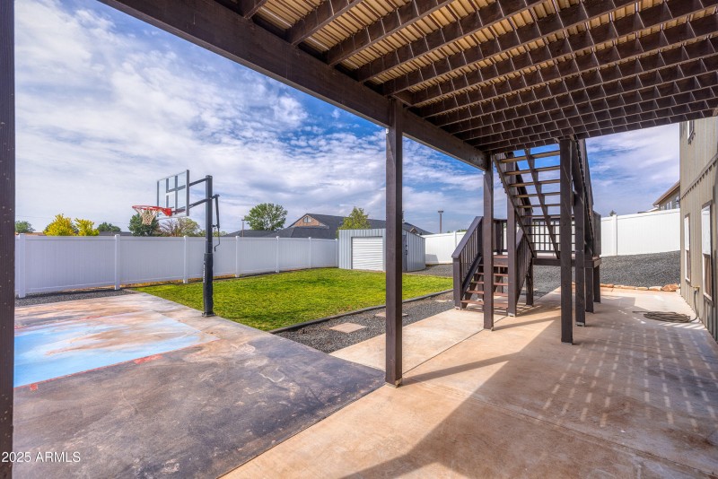 039_photo_39_799_cobble_lane_taylor_lind